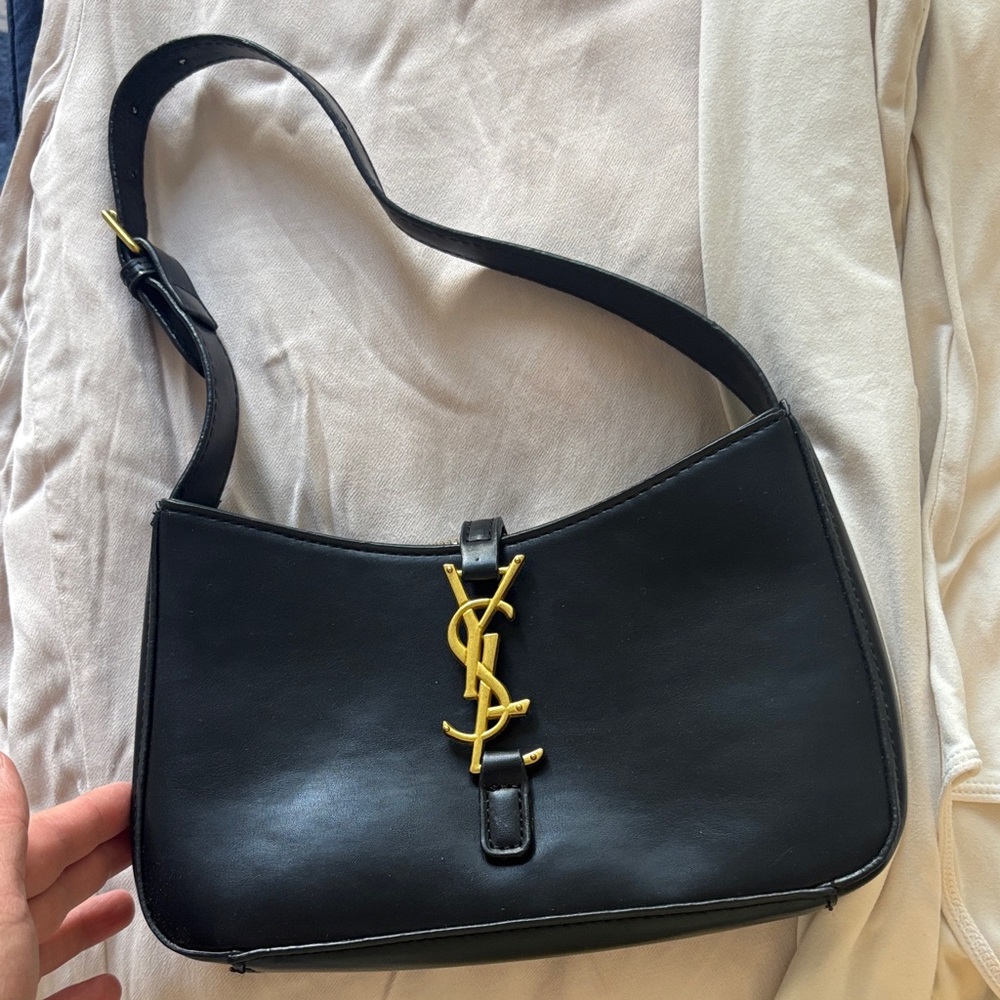 Black Shoulder Bag